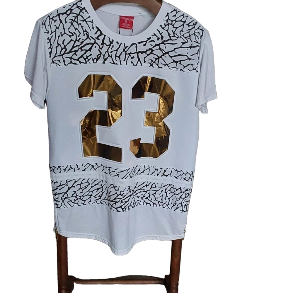 Victorious Gold Number 23‎ Graphic Tee